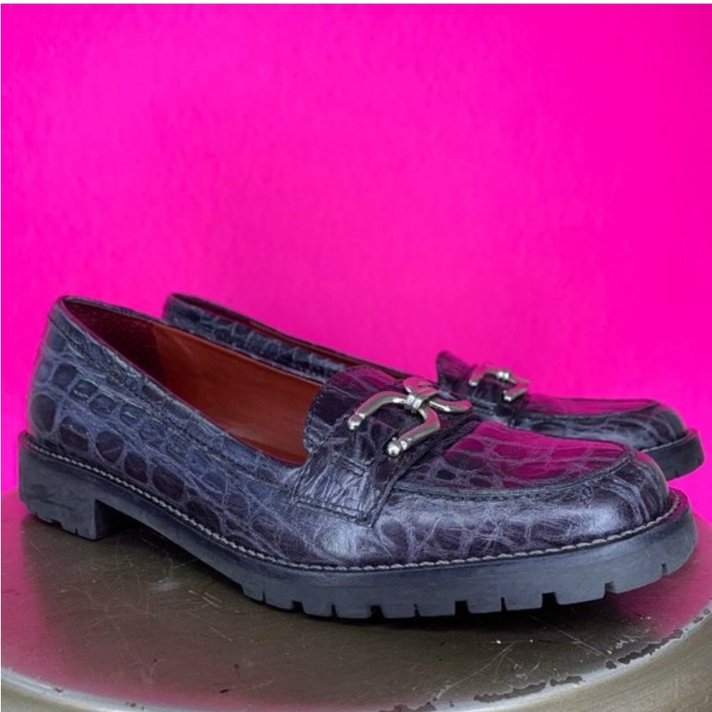 TALBOTS BLACK, GRAY CROC EMBOSSED LEATHER HORSEBIT LOAFER